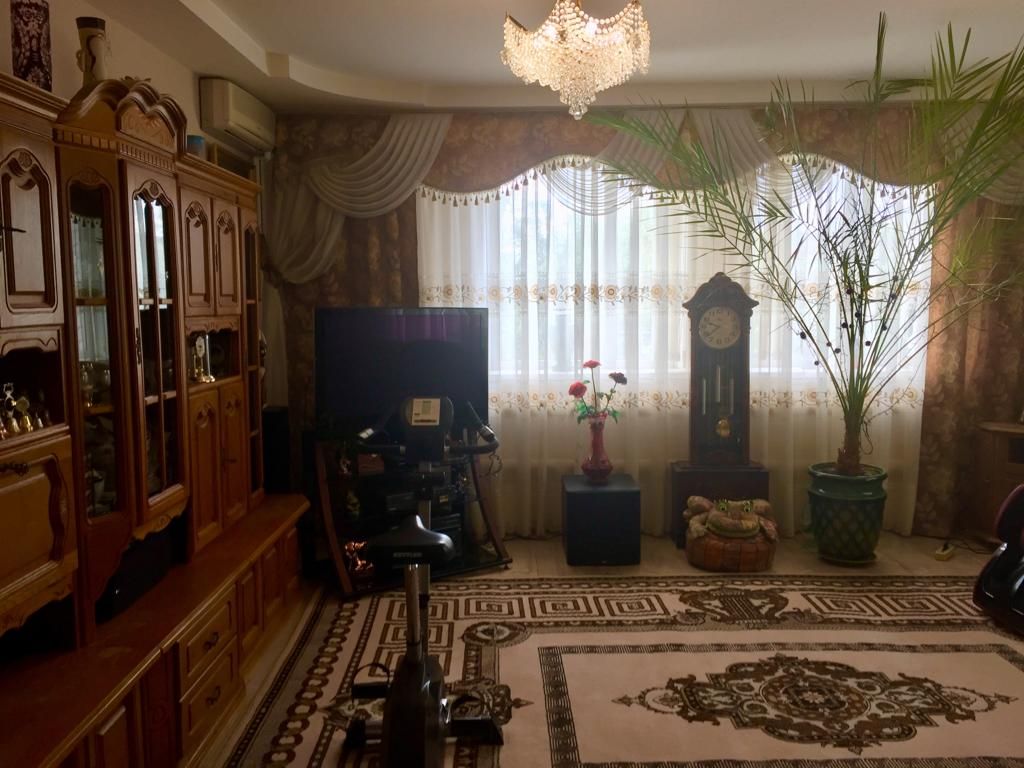 Продается жилой 2- этажный дом в д.Уразаево Азнакаевского района