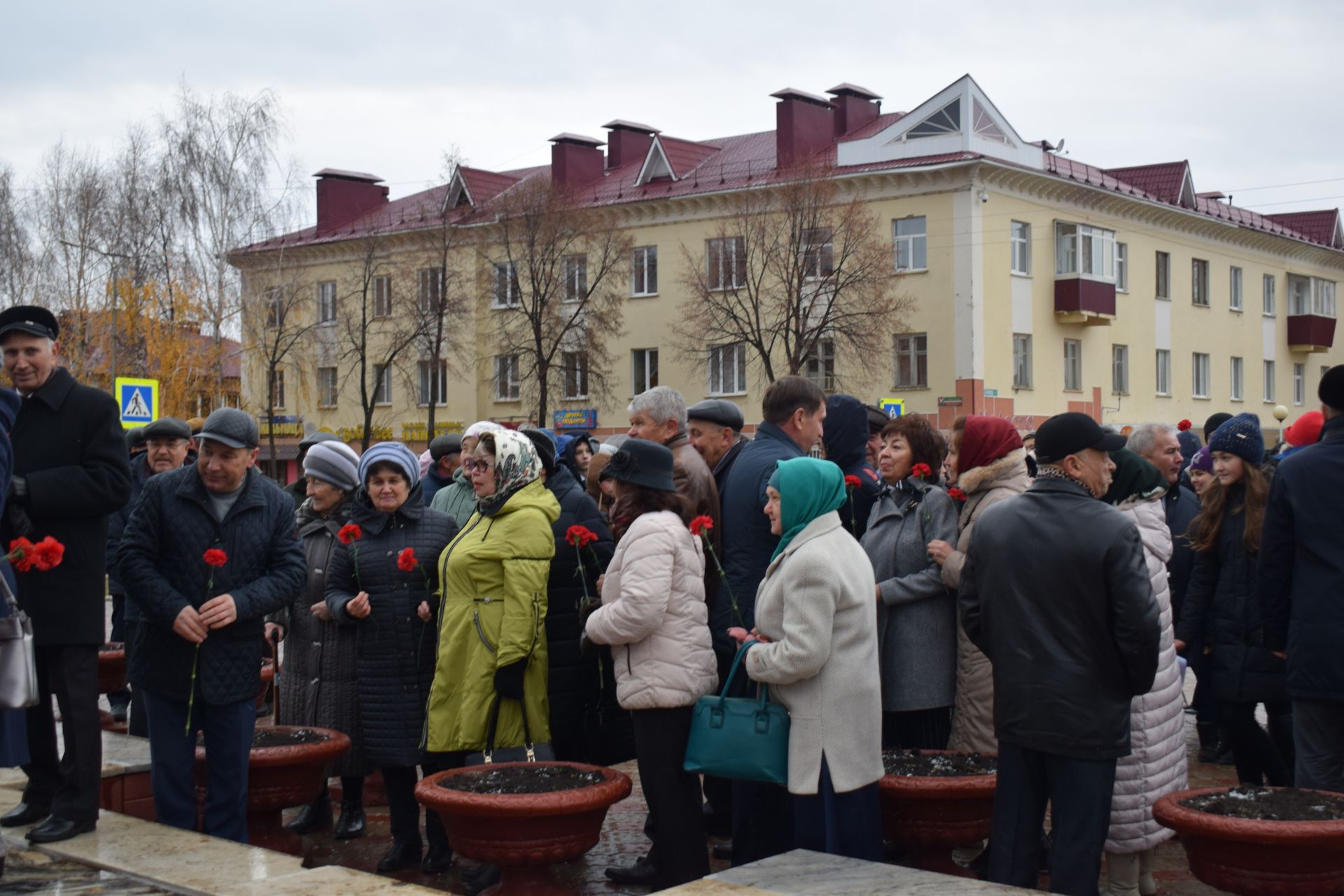 Азнакай комсомоллары 100 еллык юбилейны бәйрәм итте