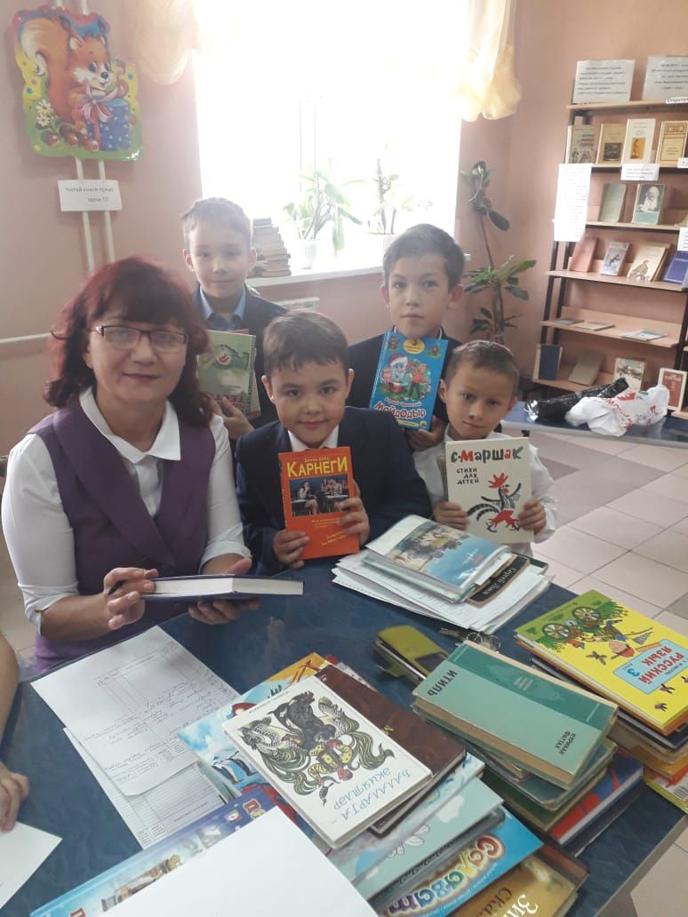 Азнакаевцы подарили книгам вторую жизнь - ФОТО