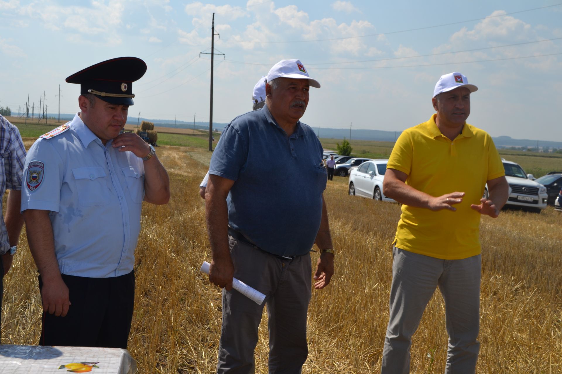 В Азнакаевском районе дан старт уборочной кампании