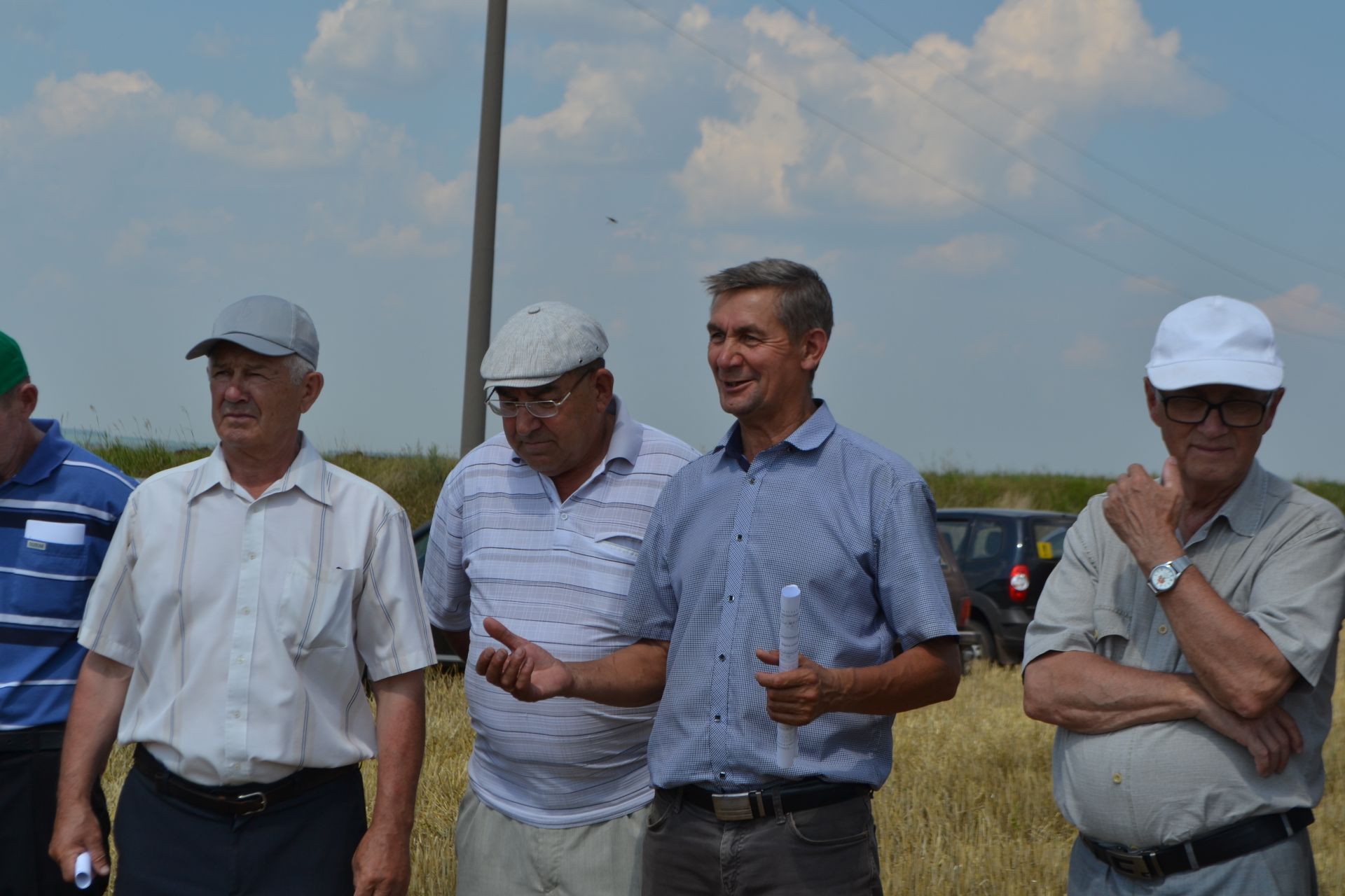 В Азнакаевском районе дан старт уборочной кампании