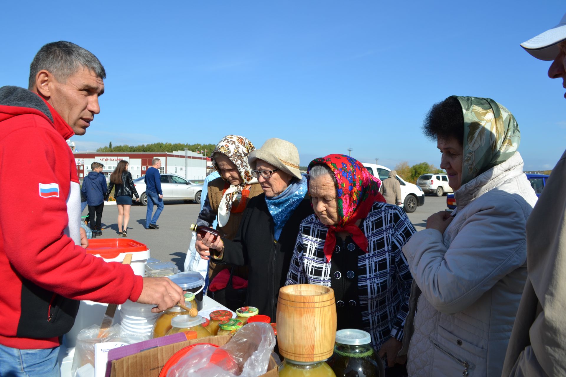 В Азнакаево прошла первая сельскохозяйственная ярмарка - ФОТО