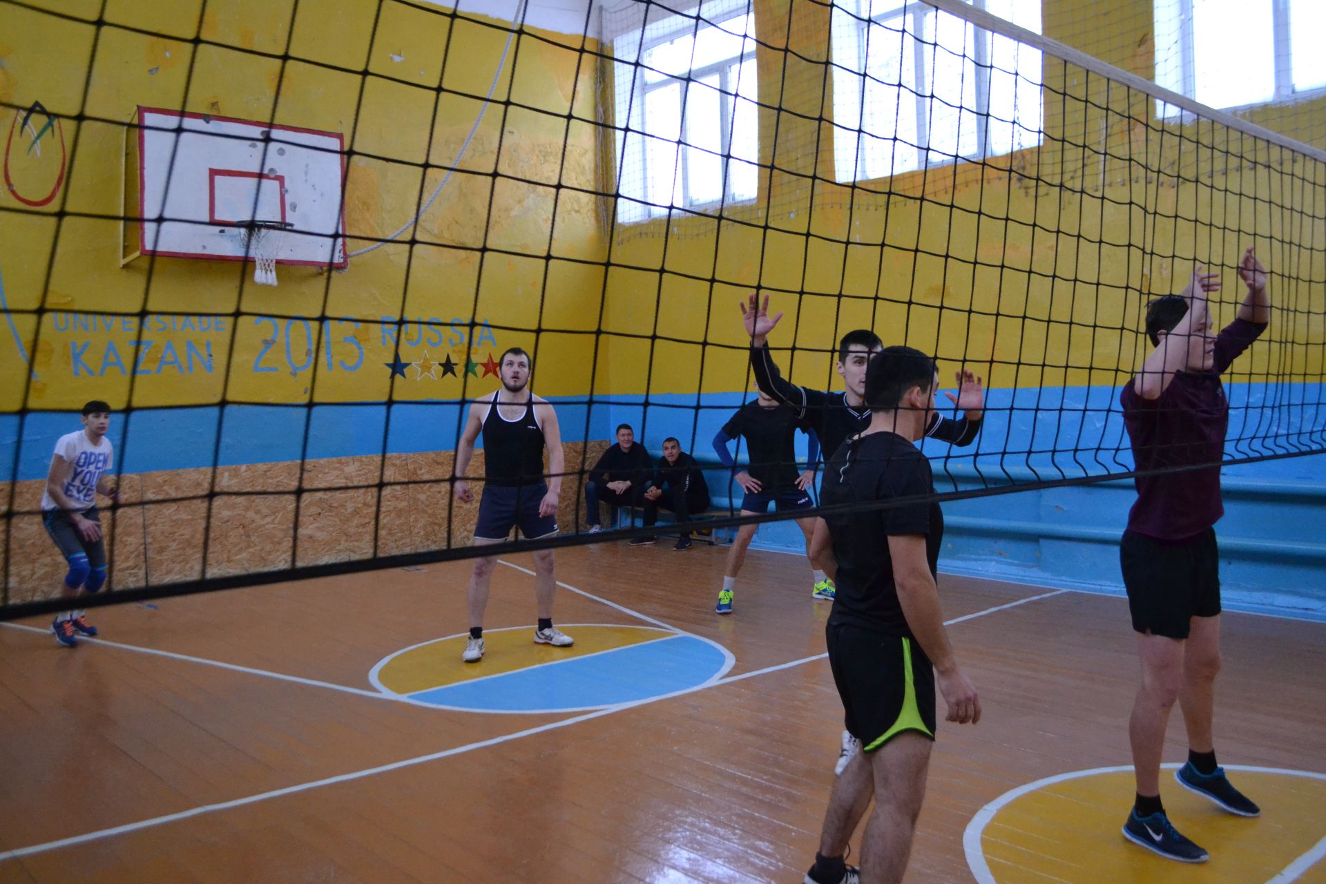 Сукаешта 7 яшьлек Элина Габетдиновага ярдәм итү максатыннан волейбол буенча хәйрия уены узды - ФОТО