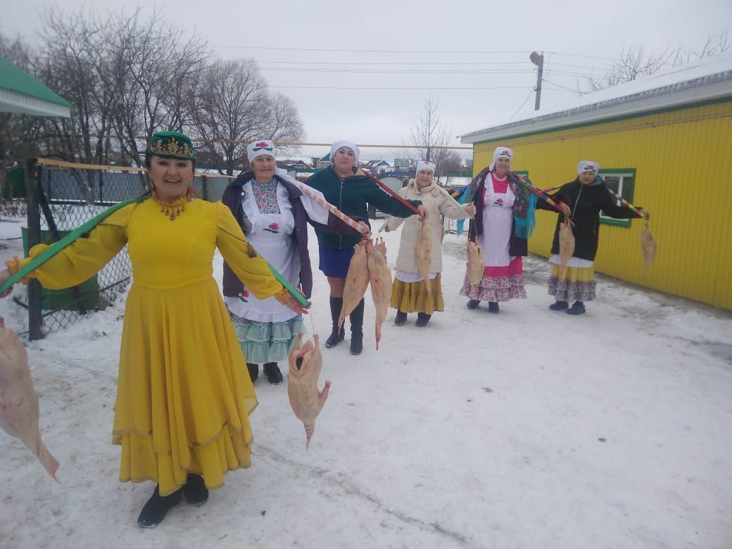 В селе Муслюмово Азнакаевского района состоялся народный праздник «Каз омэсе» (ФОТО)