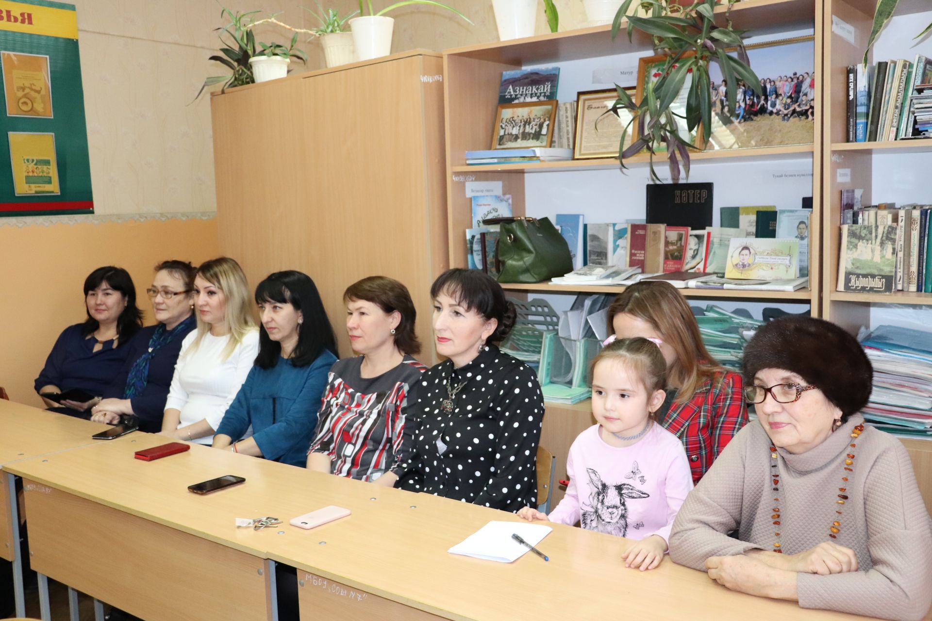 В Азнакаевской средней школе №7 помнят и чтят национальные традиции (ФОТО+ВИДЕО)