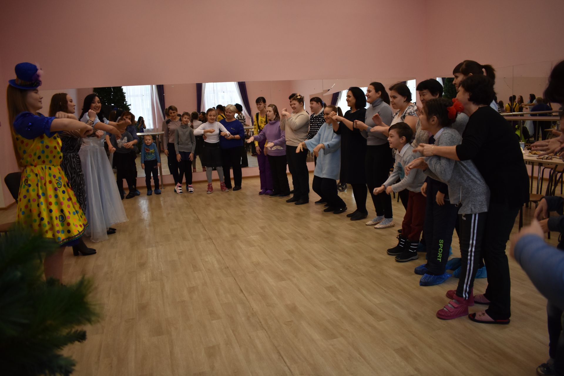 Свои таланты продемонстрировали воспитанники Культурного центра г.Азнакаево (ФОТО)