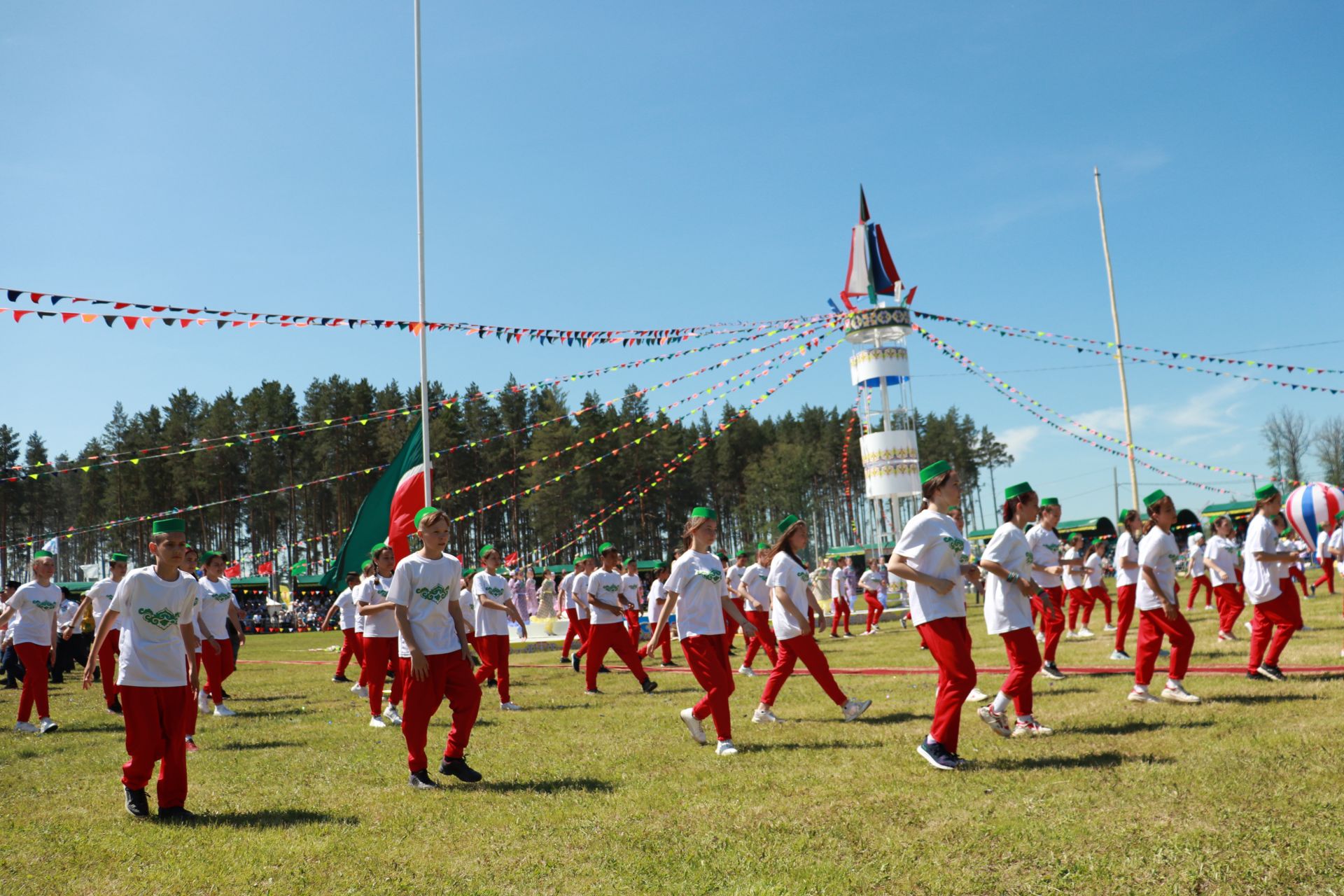 В Азнакаево широко и ярко отпраздновали Сабантуй. Большой ФОТОРЕПОРТАЖ