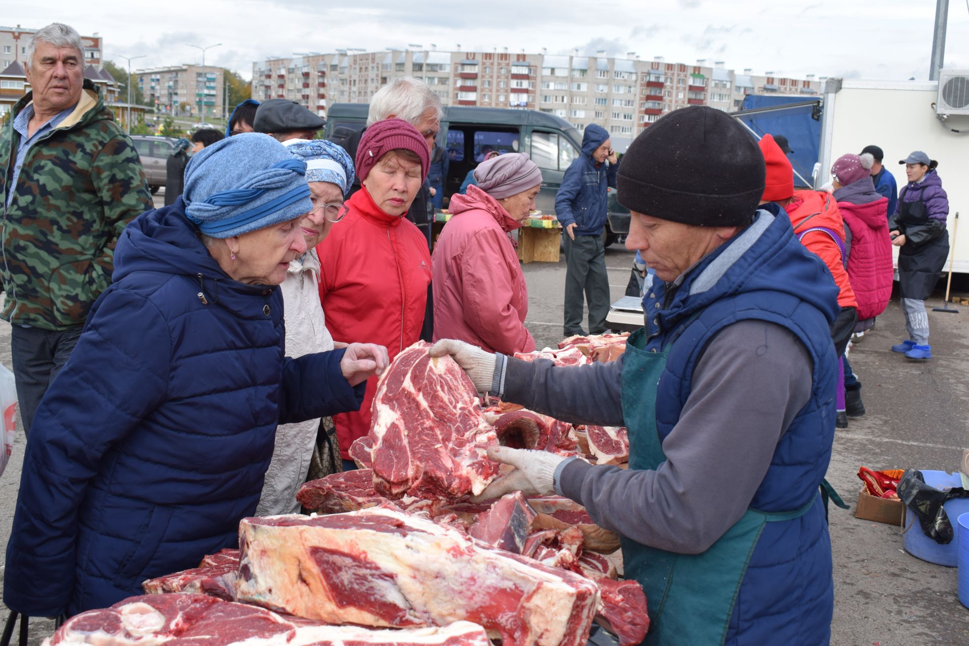 В Азнакаево прошла сельскохозяйственная ярмарка (ФОТО)