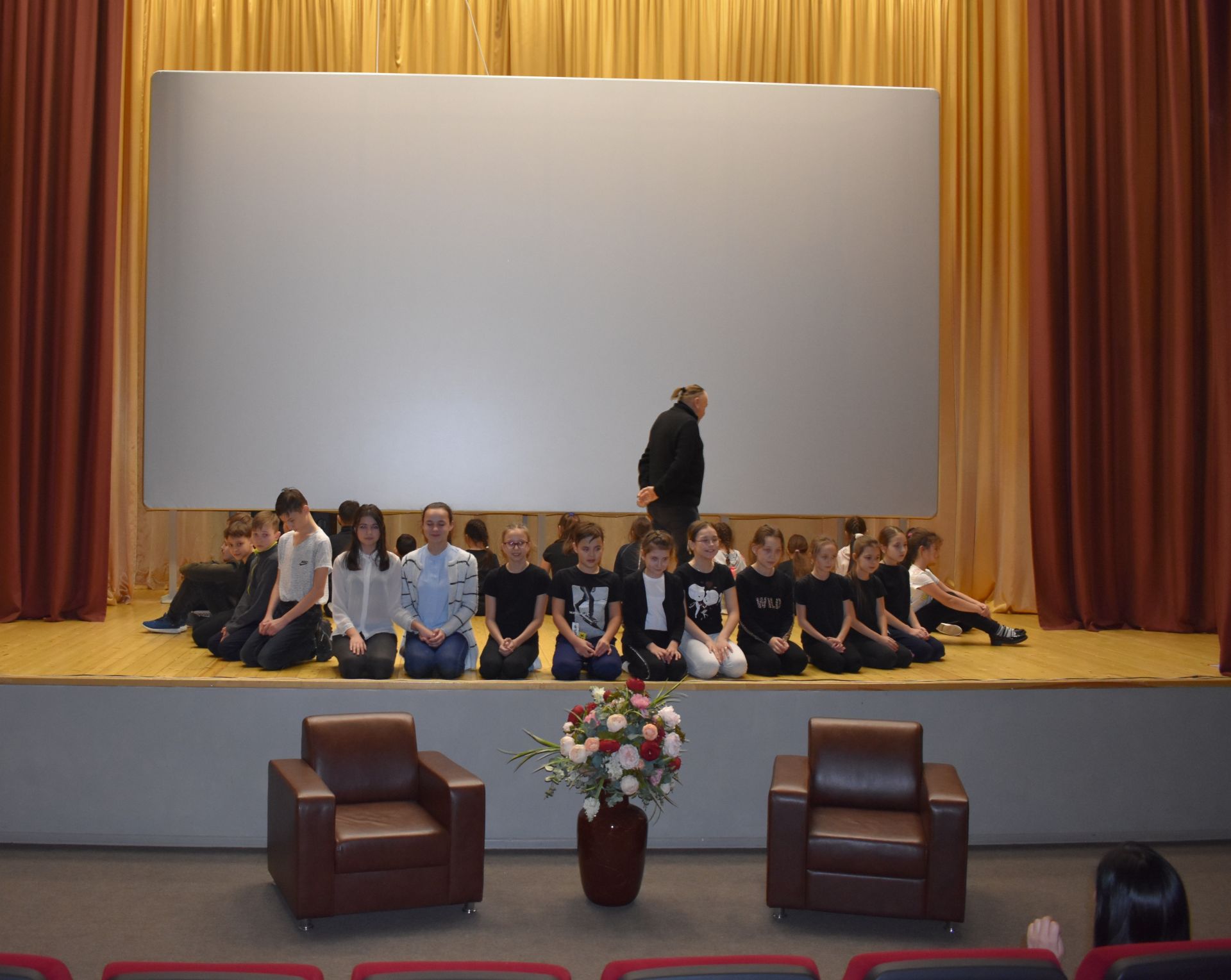 Юные артисты Азнакаево получили мастер-класс от театрального маэстро