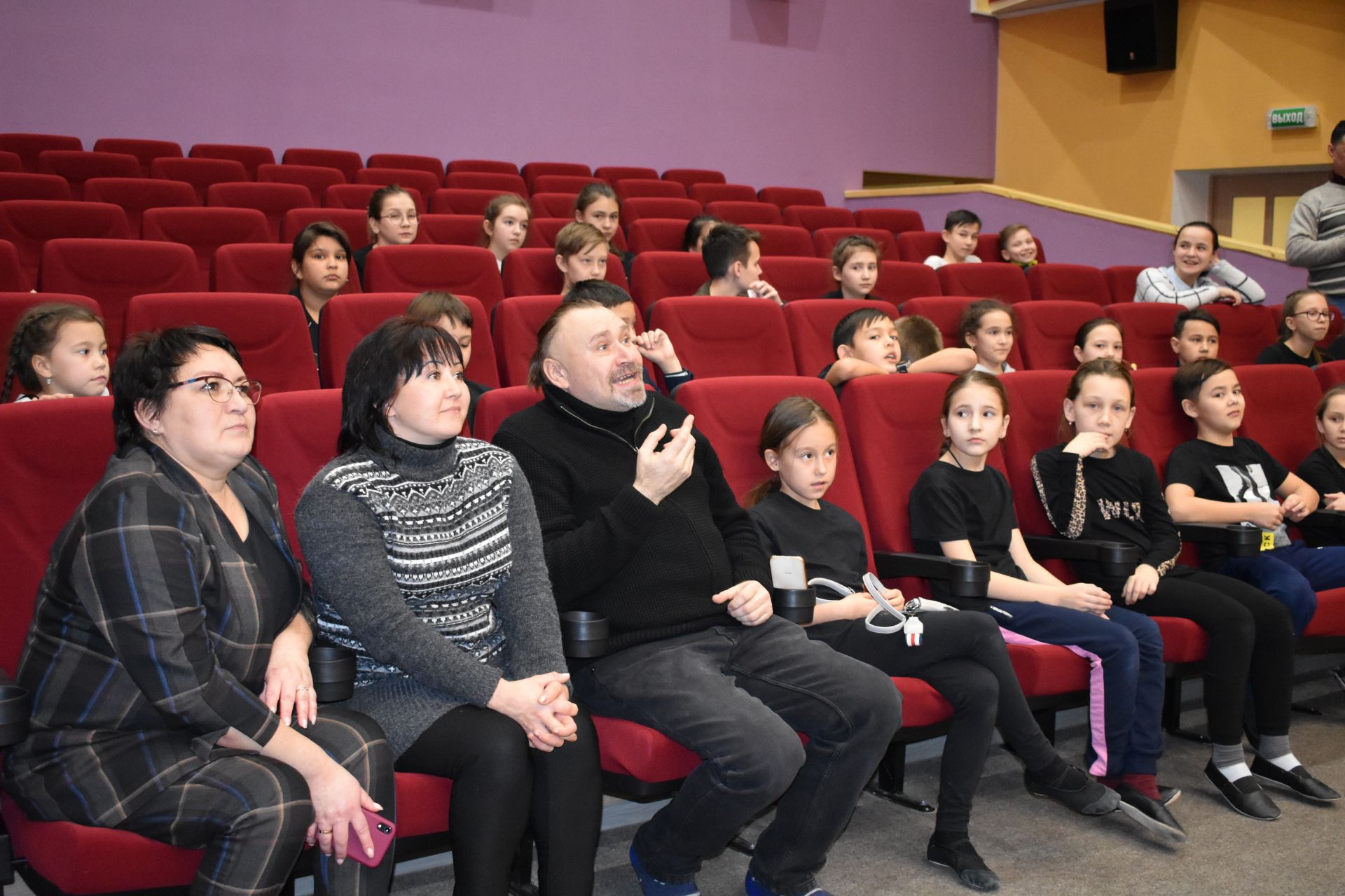 Юные артисты Азнакаево получили мастер-класс от театрального маэстро