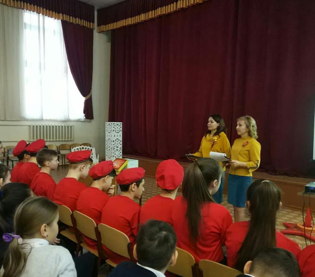 В гимназии Азнакаево издадут Книгу памяти