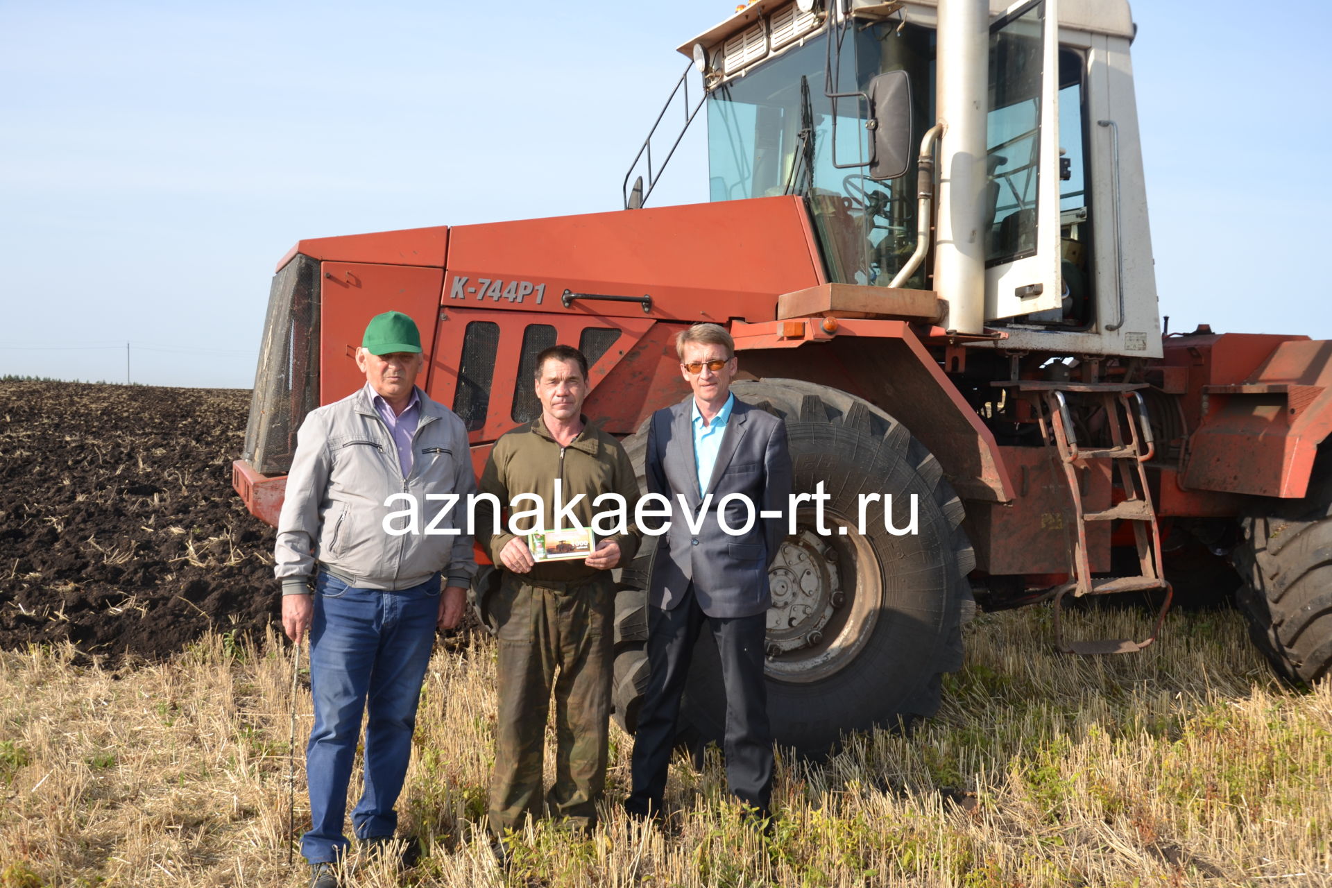 На полях Азнакаевского района завершаются осенние работы