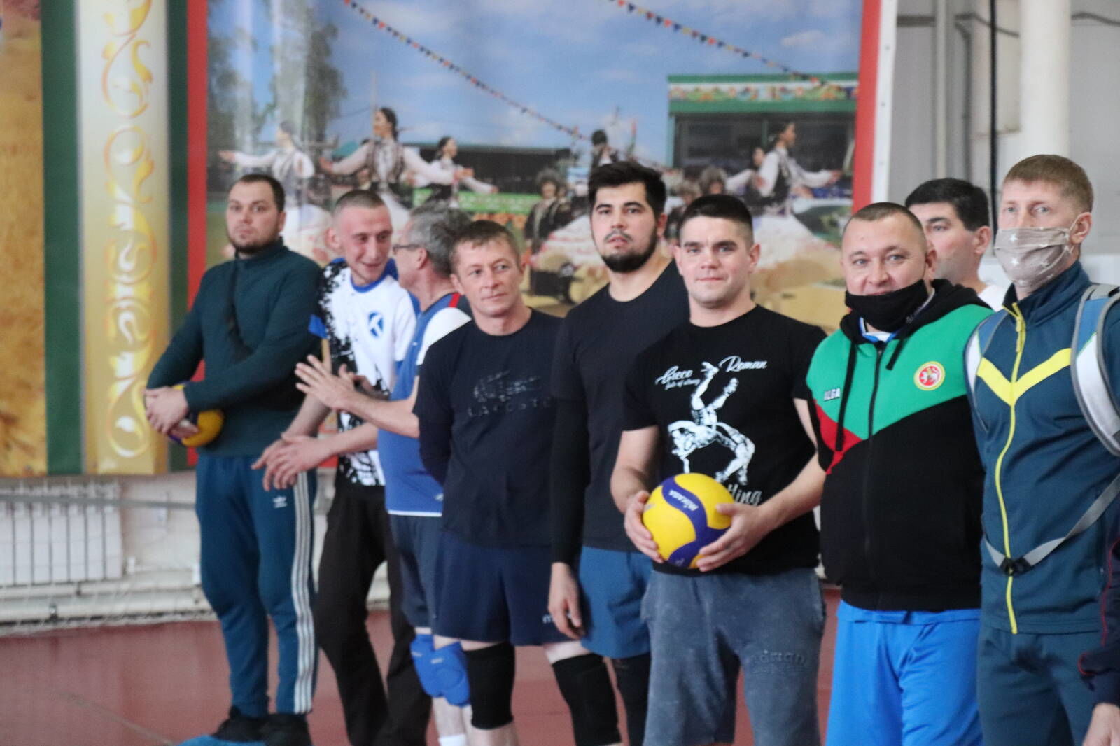 В Азнакаево проходят соревнования по волейболу, посвященные Международному дню борьбы с коррупцией