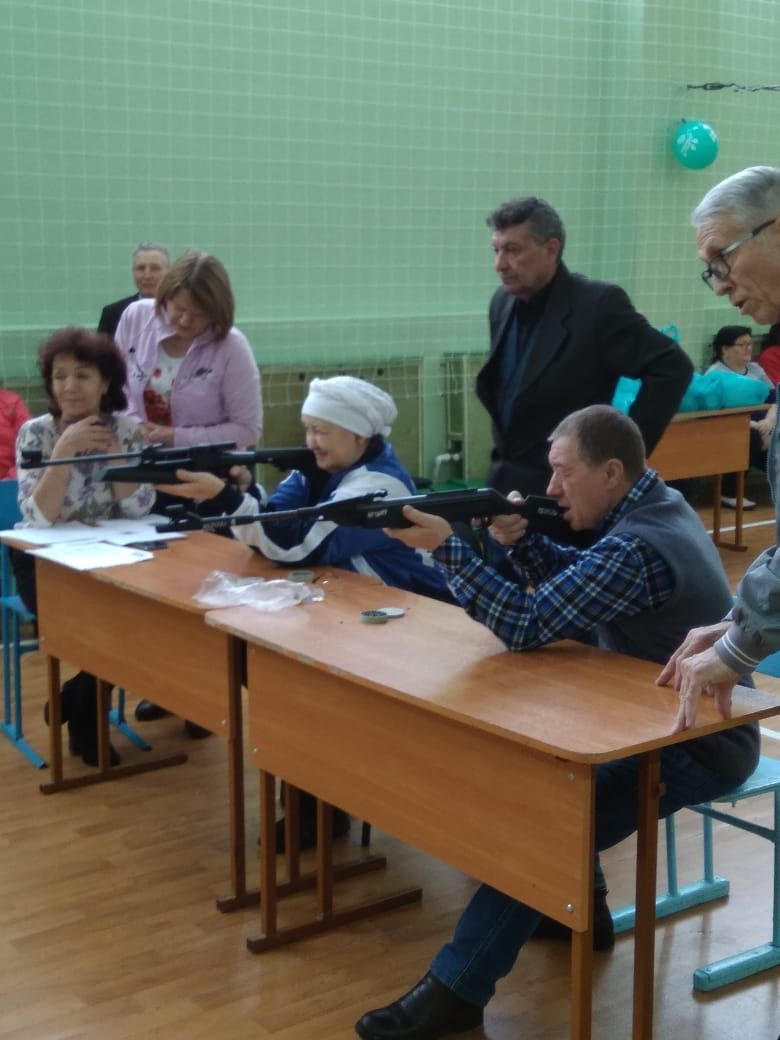 Руководители Азнакаевских ТОСов стреляют метко