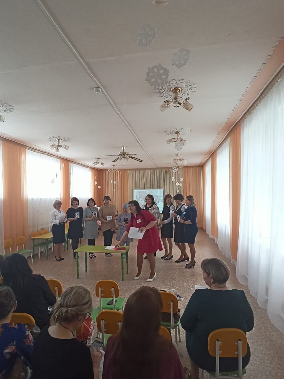 В Азнакаево прошел зональный семинар-практикум по созданию условий для активного вовлечения родителей в образовательную деятельность