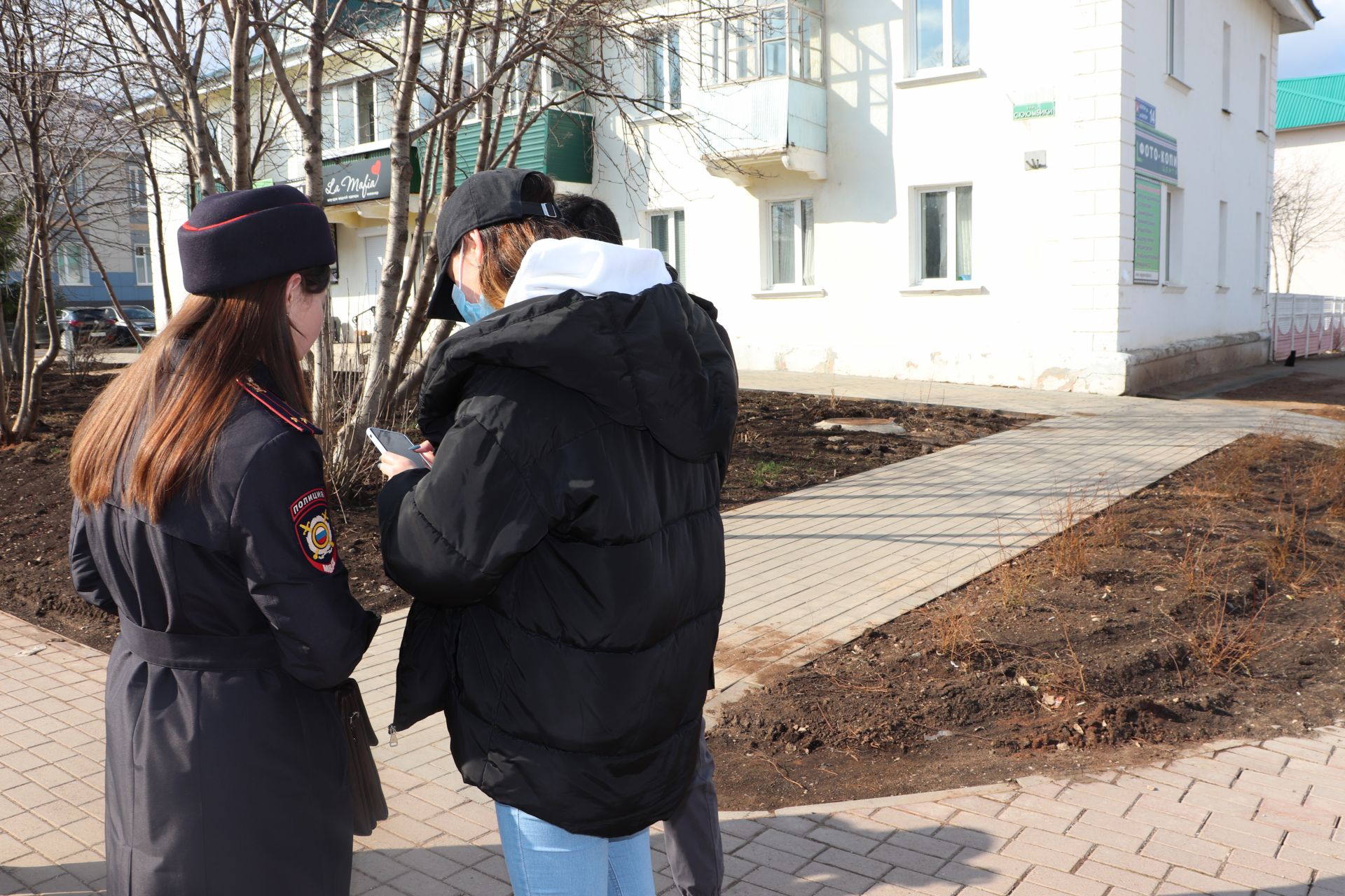 В Азнакаево продолжаются рейды по проверке соблюдения режима самоизоляции