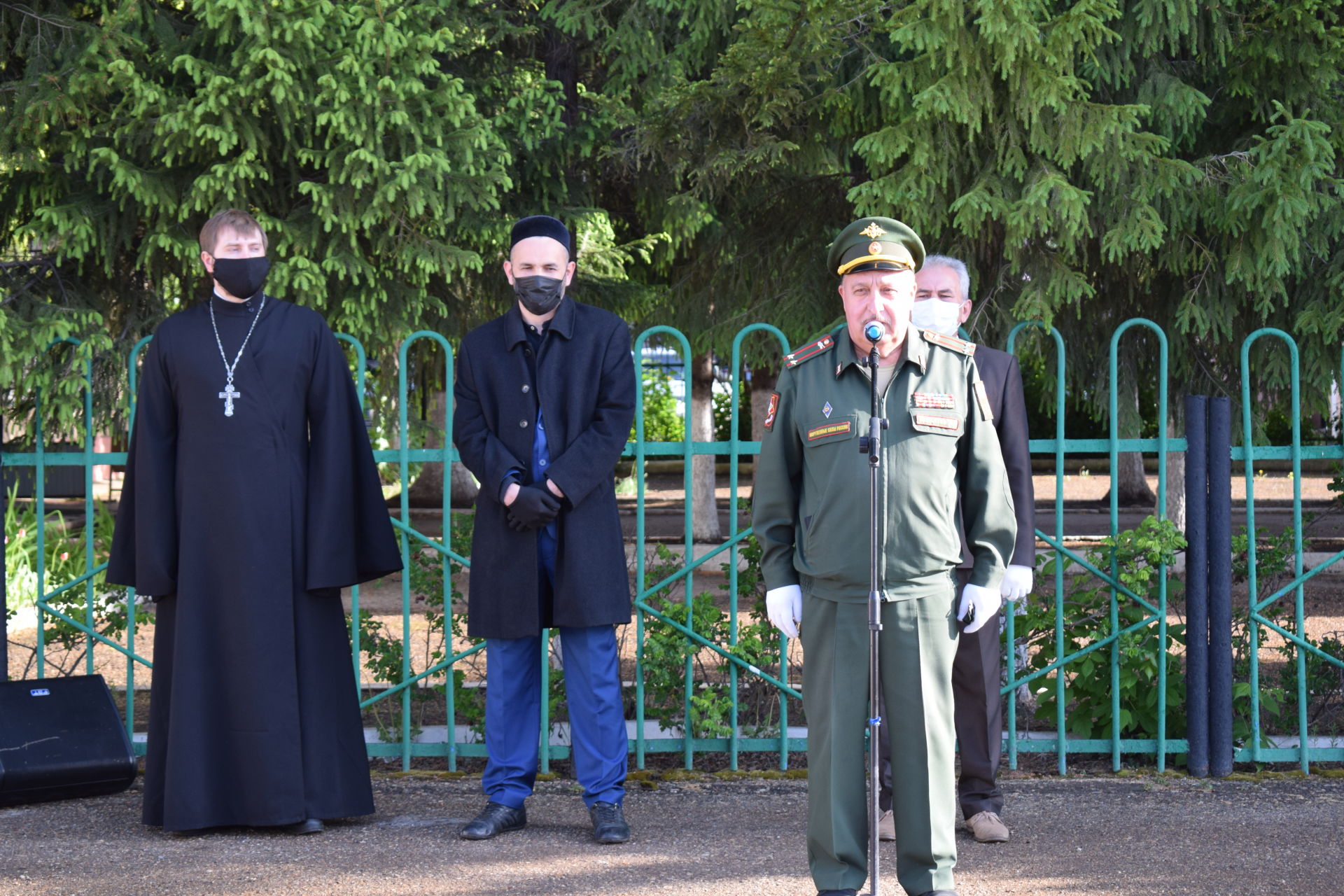 Азнакаевские новобранцы отправились в армию (ФОТО+ВИДЕО)