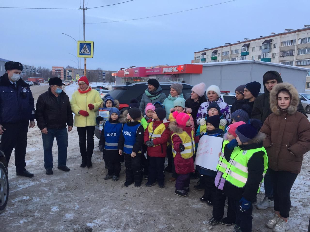 В Азнакаево проходит акция «Ребенок – главный пассажир»