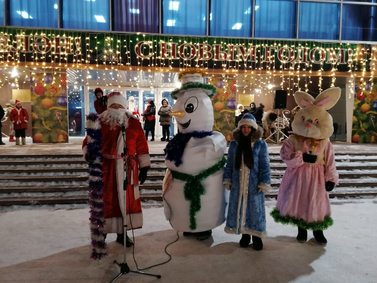 Азнакайда Кыш бабайлар бәйгесе узды