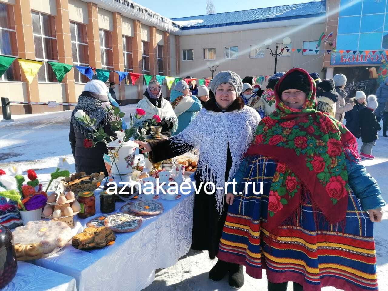 В Азнакаево отпраздновали Масленицу