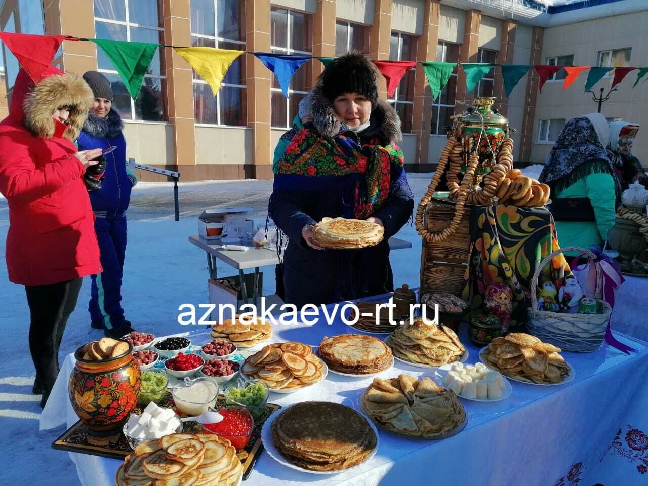 В Азнакаево отпраздновали Масленицу