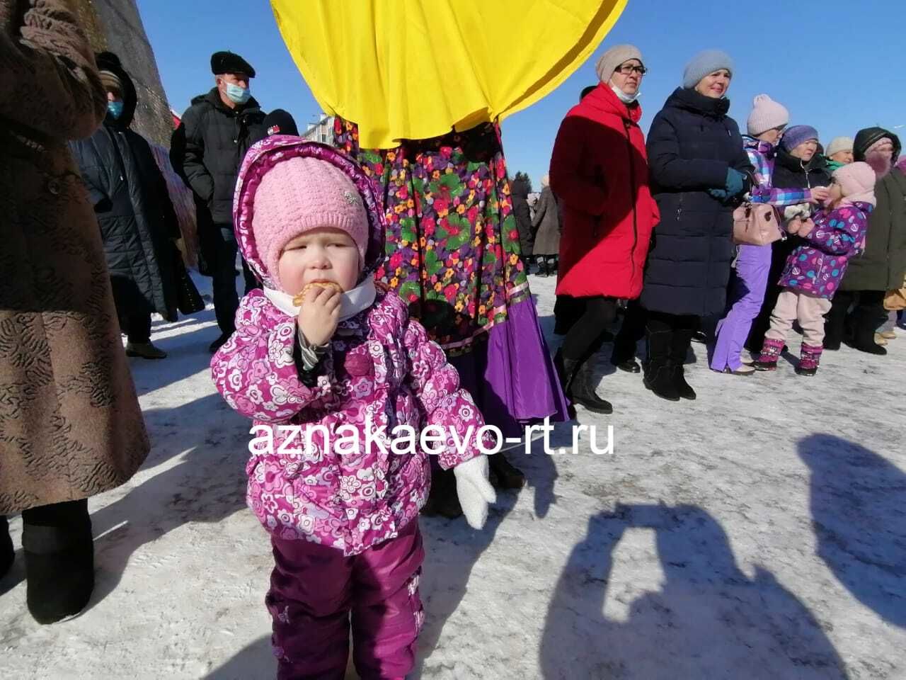 В Азнакаево отпраздновали Масленицу