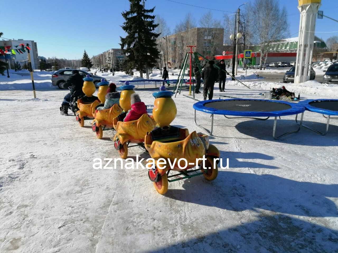 В Азнакаево отпраздновали Масленицу