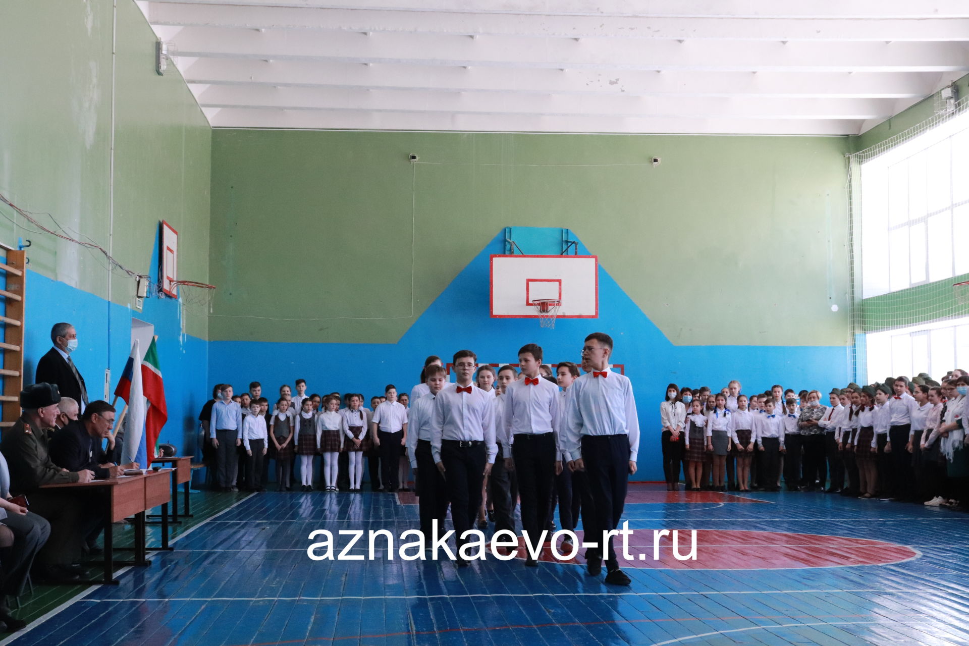 Азнакаевские школьники продемонстрировали строевую подготовку