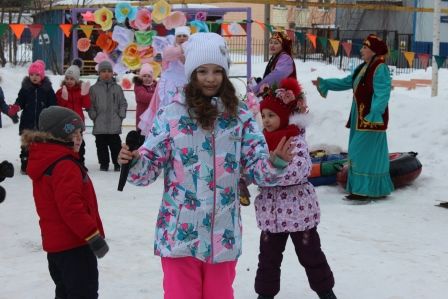 “Айсылу” балалар бакчасында кышны озату-язны каршы алу “Нәүрүз” бәйрәме узды