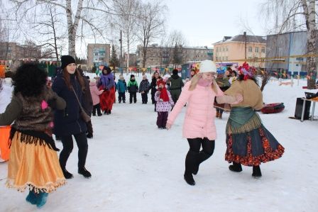 “Айсылу” балалар бакчасында кышны озату-язны каршы алу “Нәүрүз” бәйрәме узды