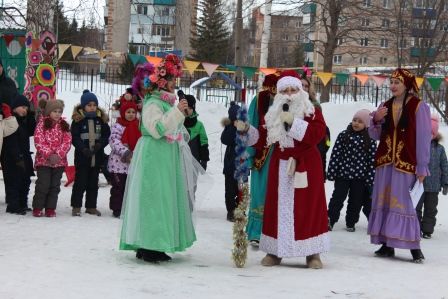 “Айсылу” балалар бакчасында кышны озату-язны каршы алу “Нәүрүз” бәйрәме узды