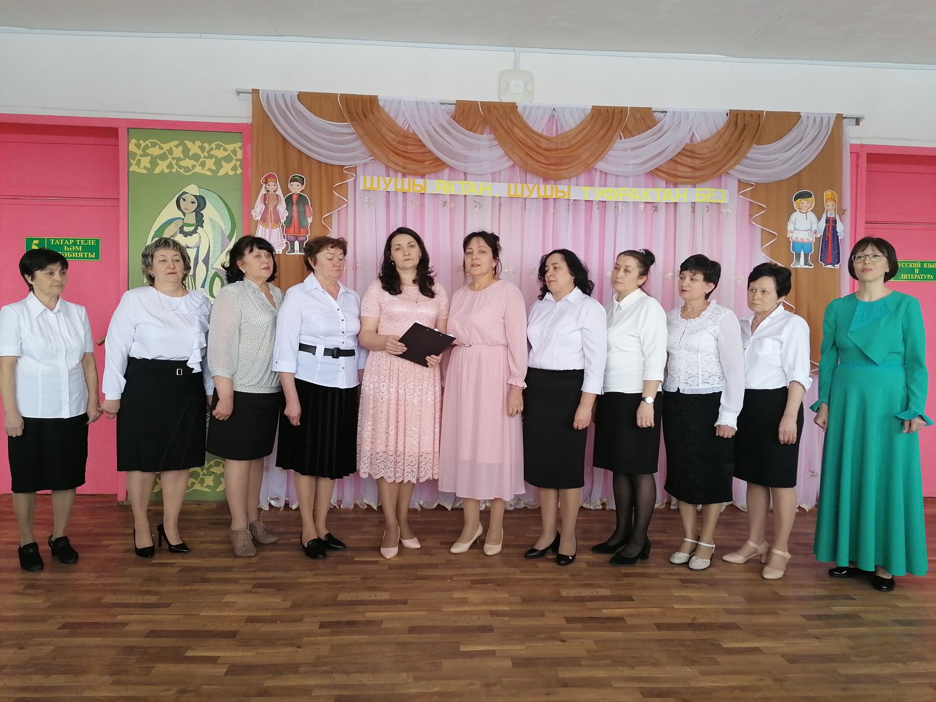 В школе села Чубар-Абдуллово встретились учителя татарского языка и земляки-писатели