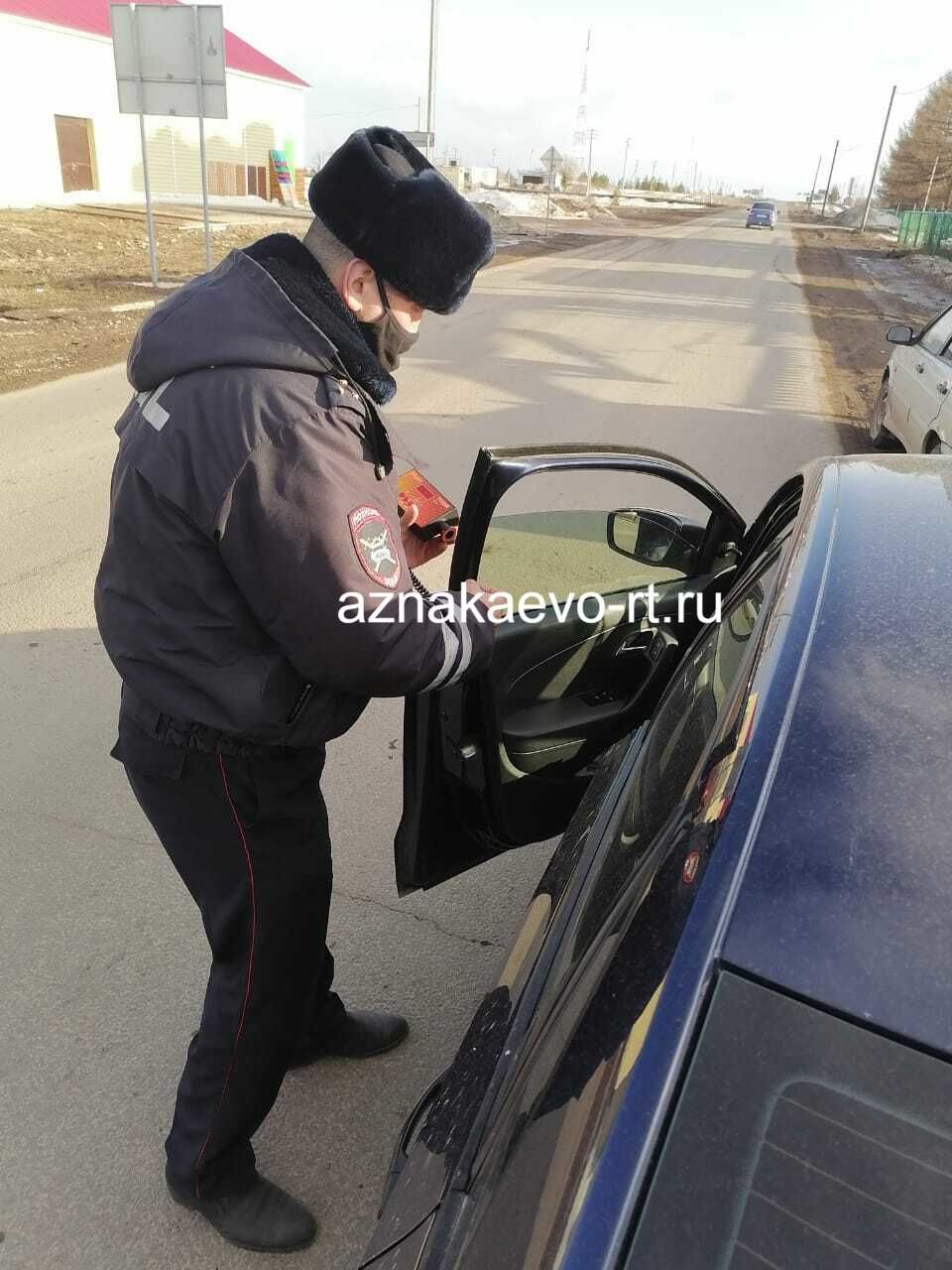 В Азнакаево прошел рейд по проверке тонировки