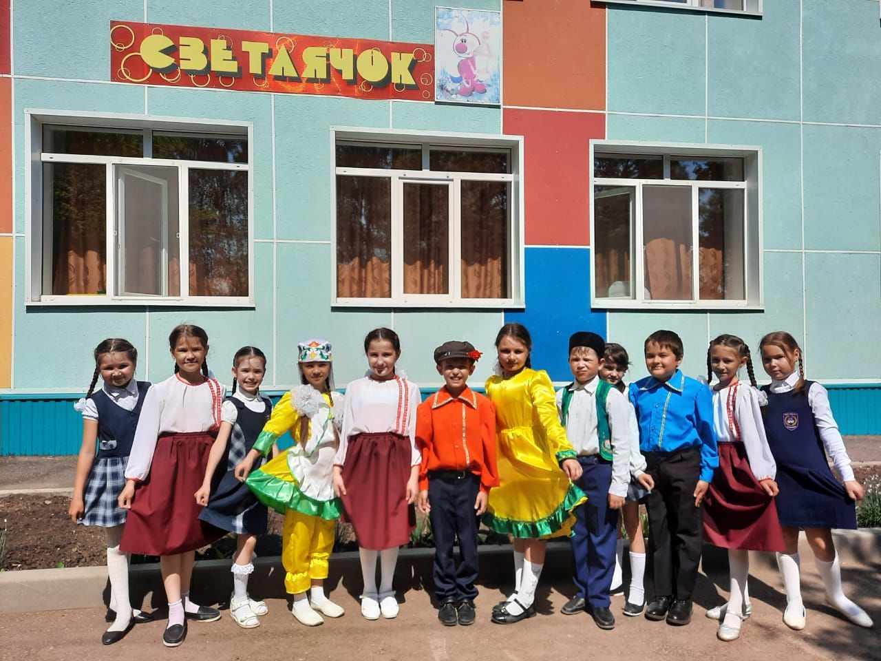 Азнакай шәһәренең 9 нчы мәктәбе белән «Святлячок» балалар бакчасы арасында дуслык күпере салынды