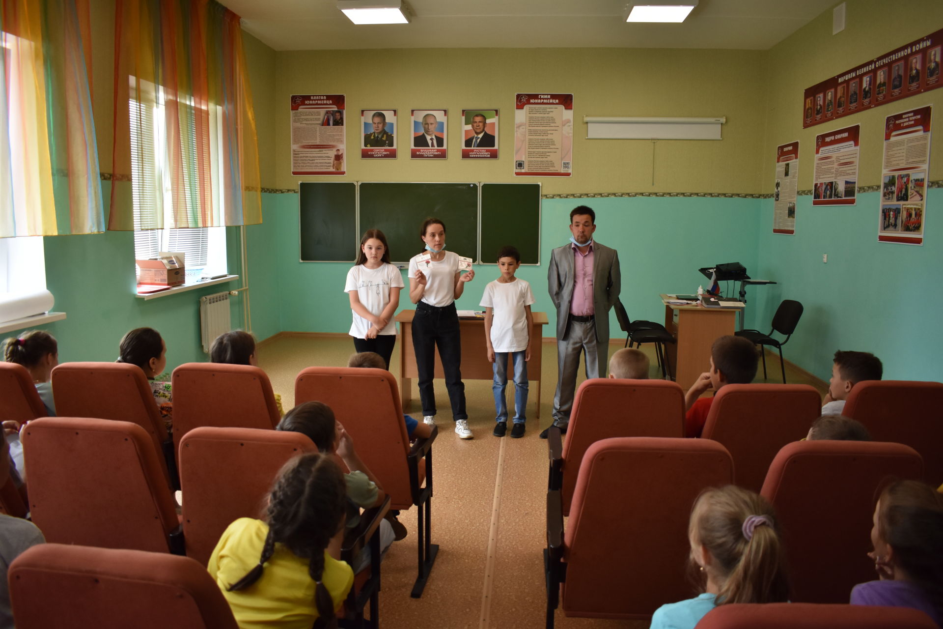 Культурный центр г.Азнакаево присоединился к Всероссийской акции «Красная гвоздика»