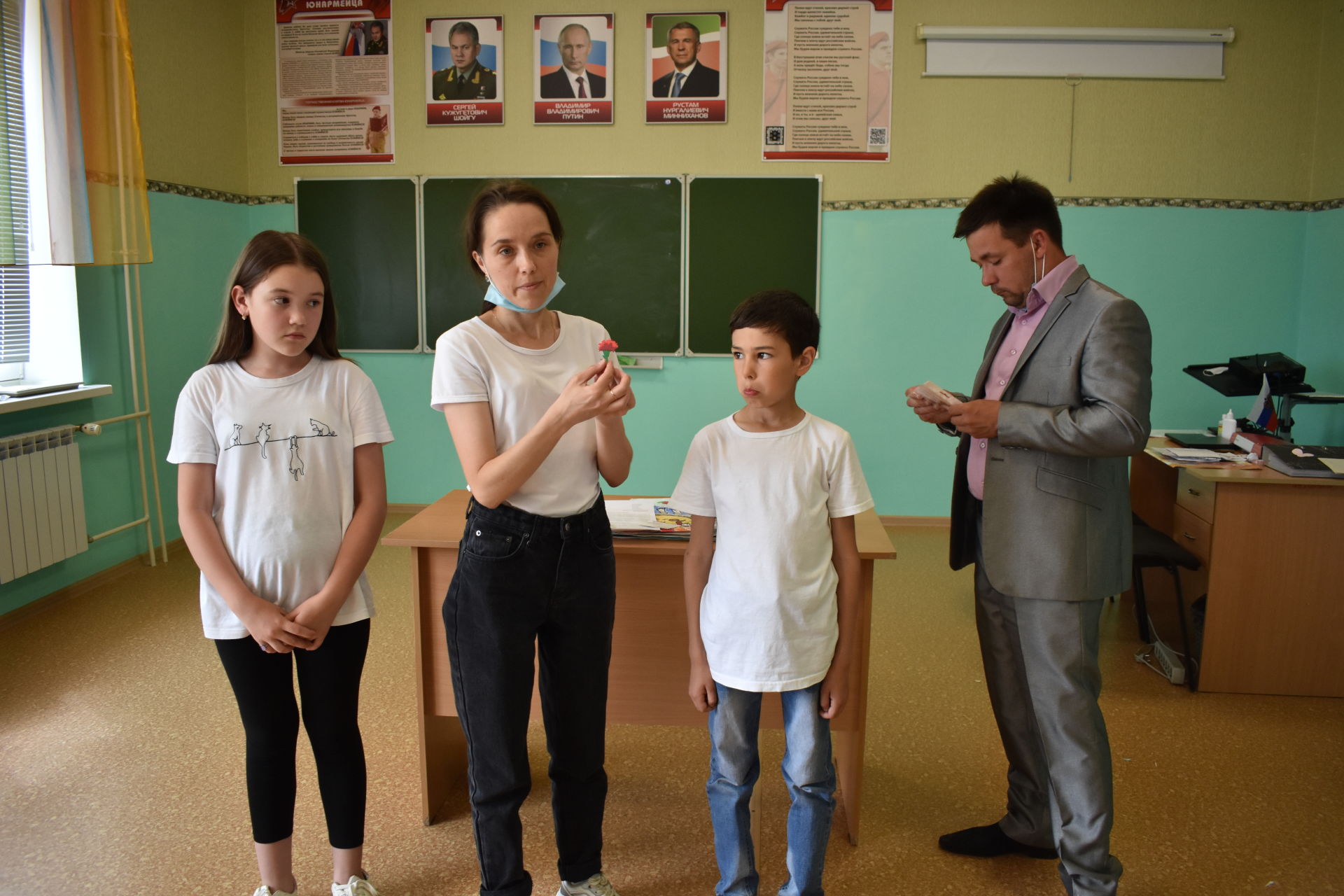 Культурный центр г.Азнакаево присоединился к Всероссийской акции «Красная гвоздика»