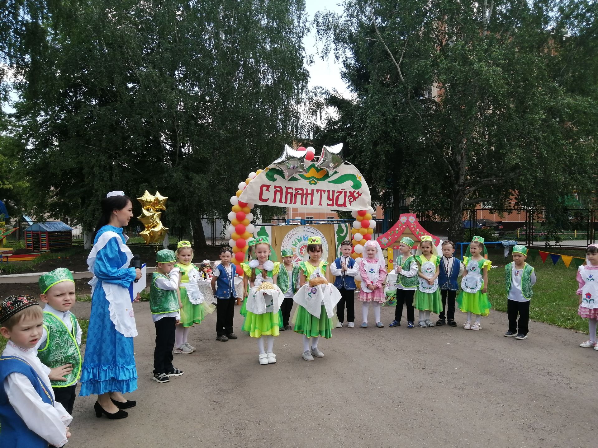 Праздник в Азнакаевском детском саду «Рябинка»