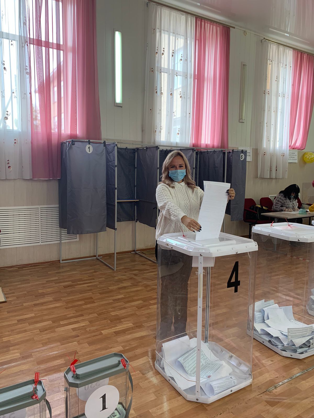 Молодежь Азнакаевского района единодушно принимает участие в выборах