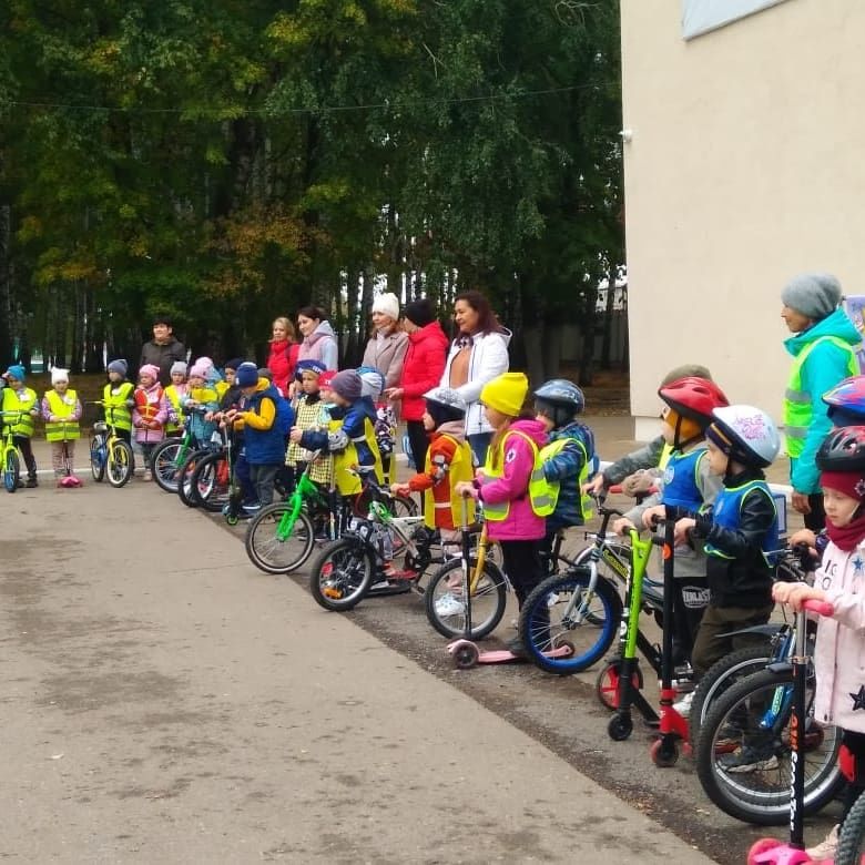 Азнакайда балалар бакчаларында тәрбияләнүчеләр өчен "Велокросс-2021" үткәрелде