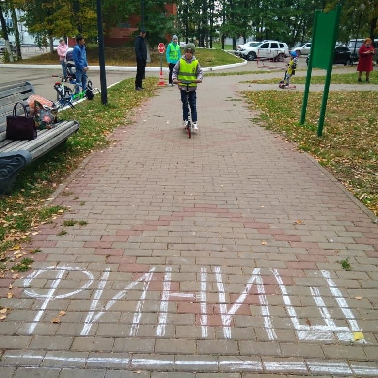 Азнакайда балалар бакчаларында тәрбияләнүчеләр өчен "Велокросс-2021" үткәрелде