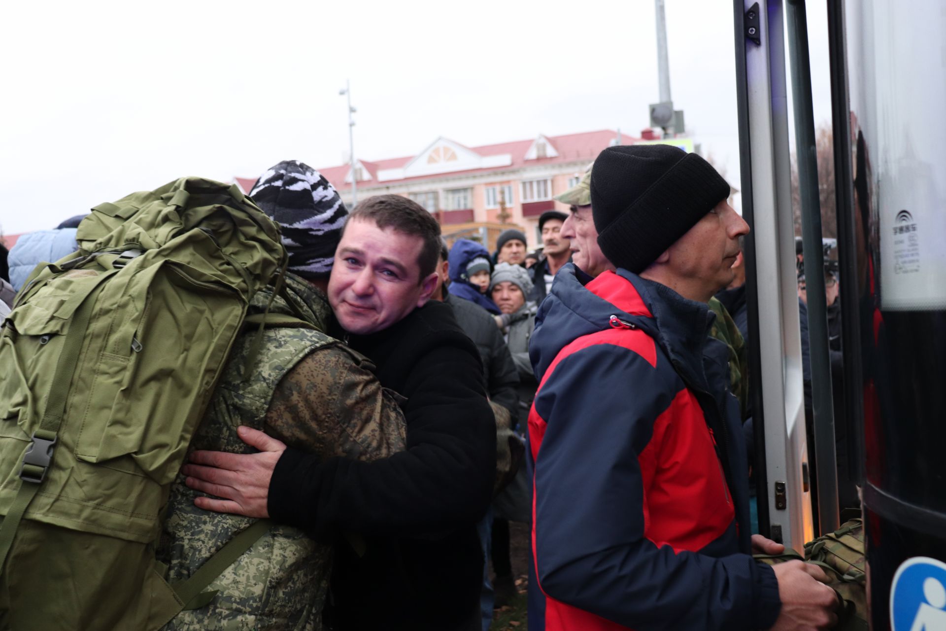 На военные учения проводили 45 мобилизованных азнакаевцев