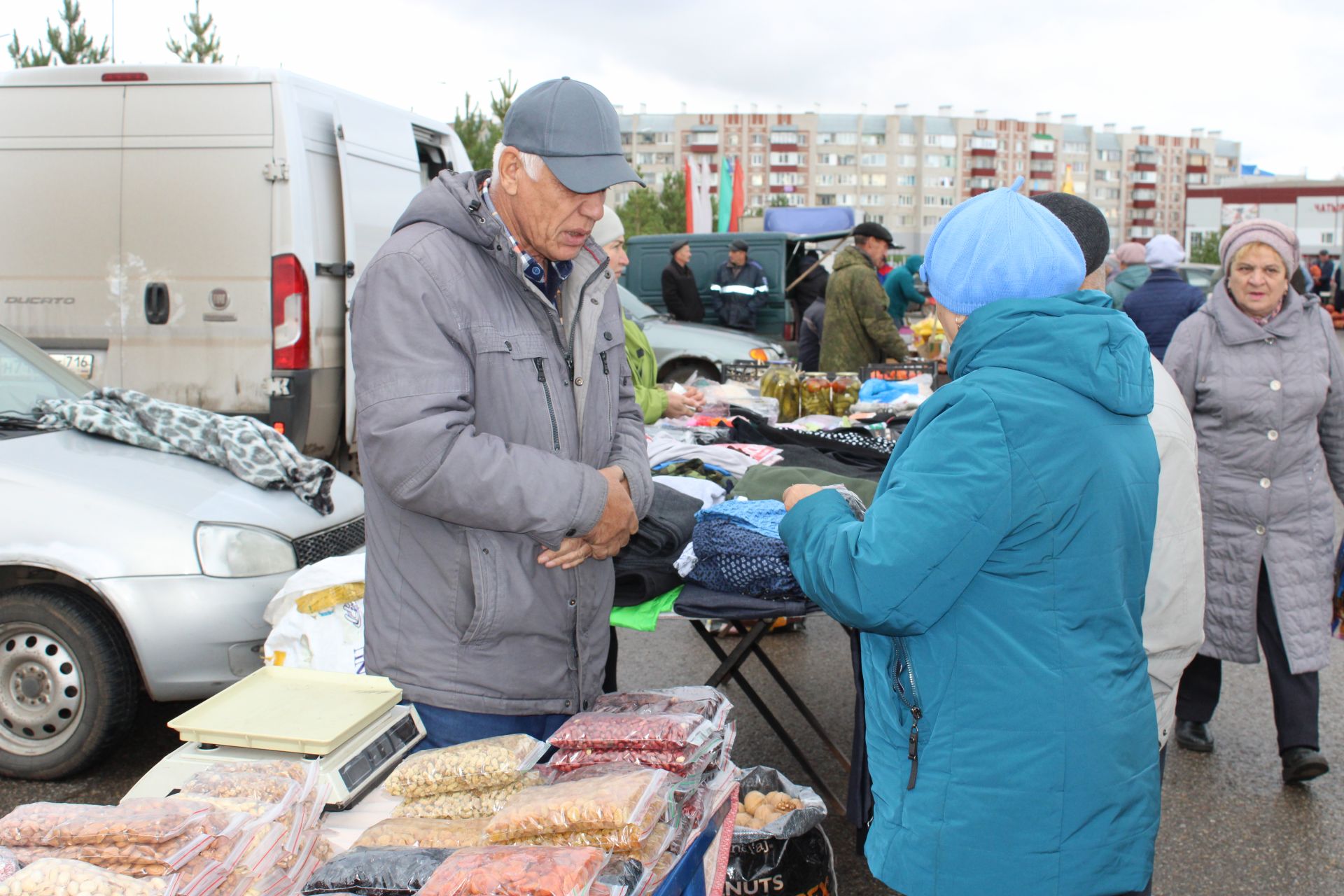 Азнакайда авыл хуҗалыгы ярминкәсе гөрли