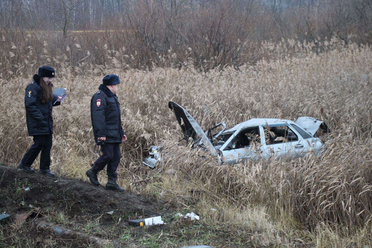 В аварии на автодороге Азнакаево-Карамалы погиб 19-летний парень