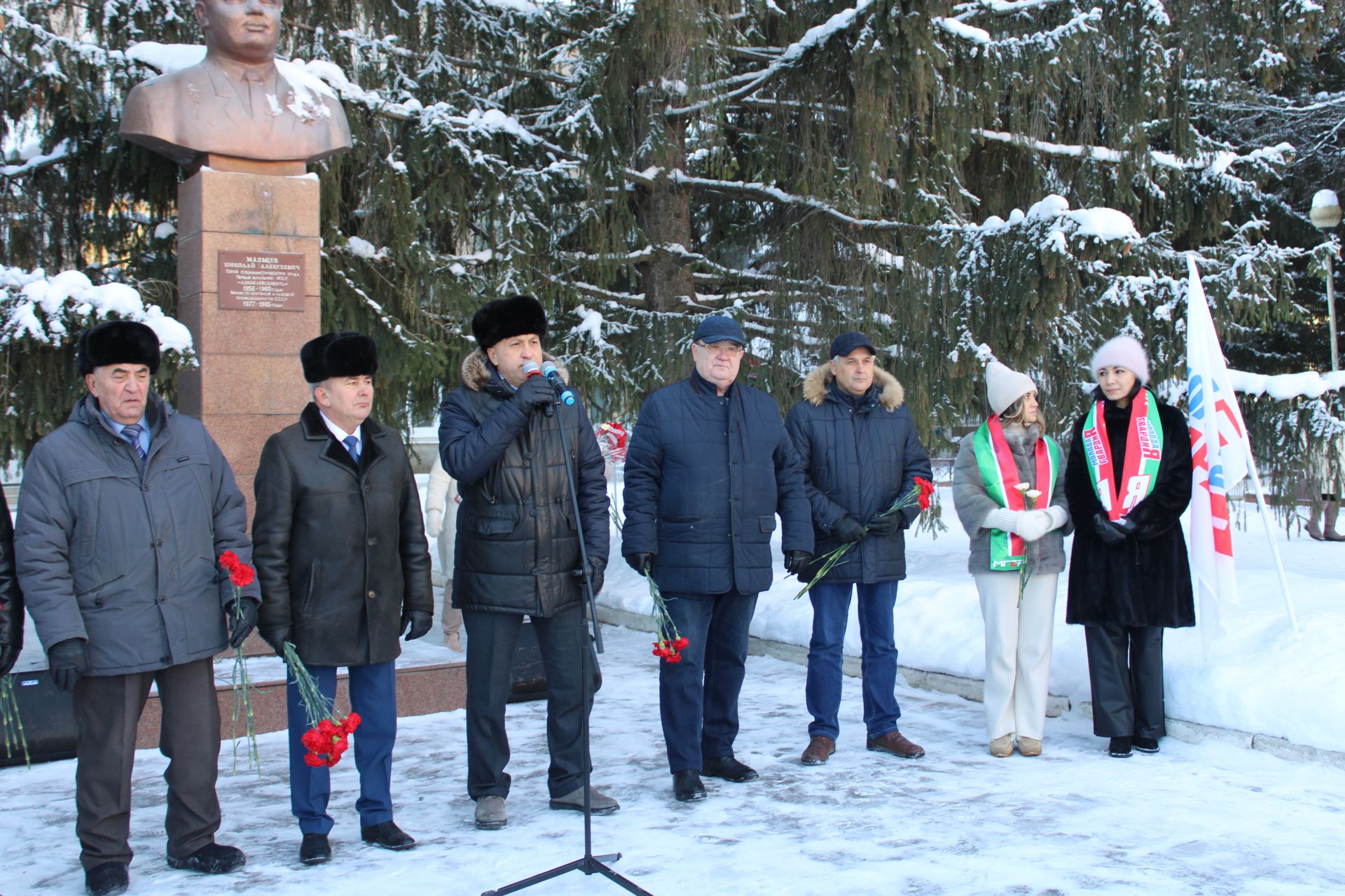 Азнакайда Геройлар көнен билгеләп үттеләр