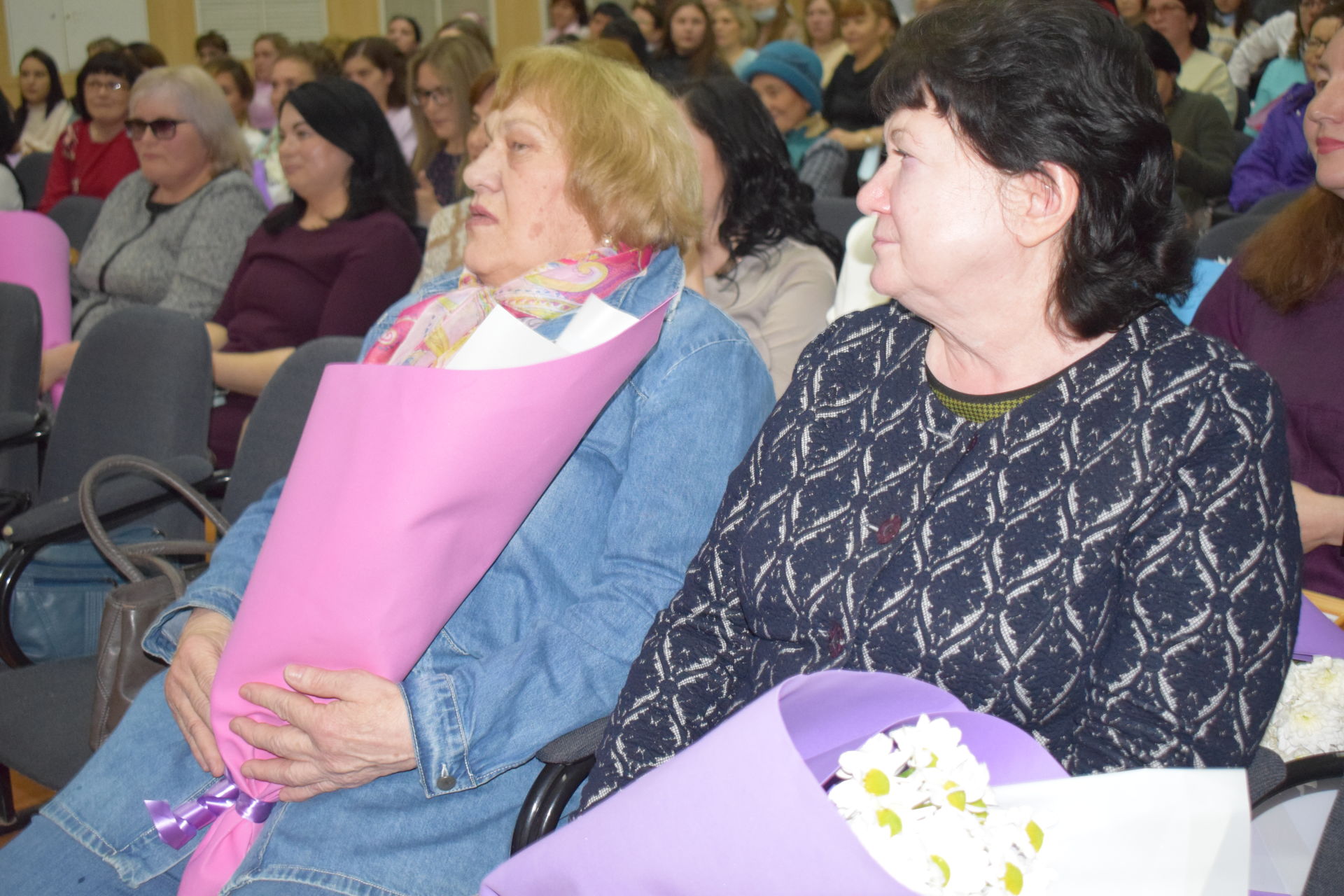 В Азнакаево отметили День медицинских сестер