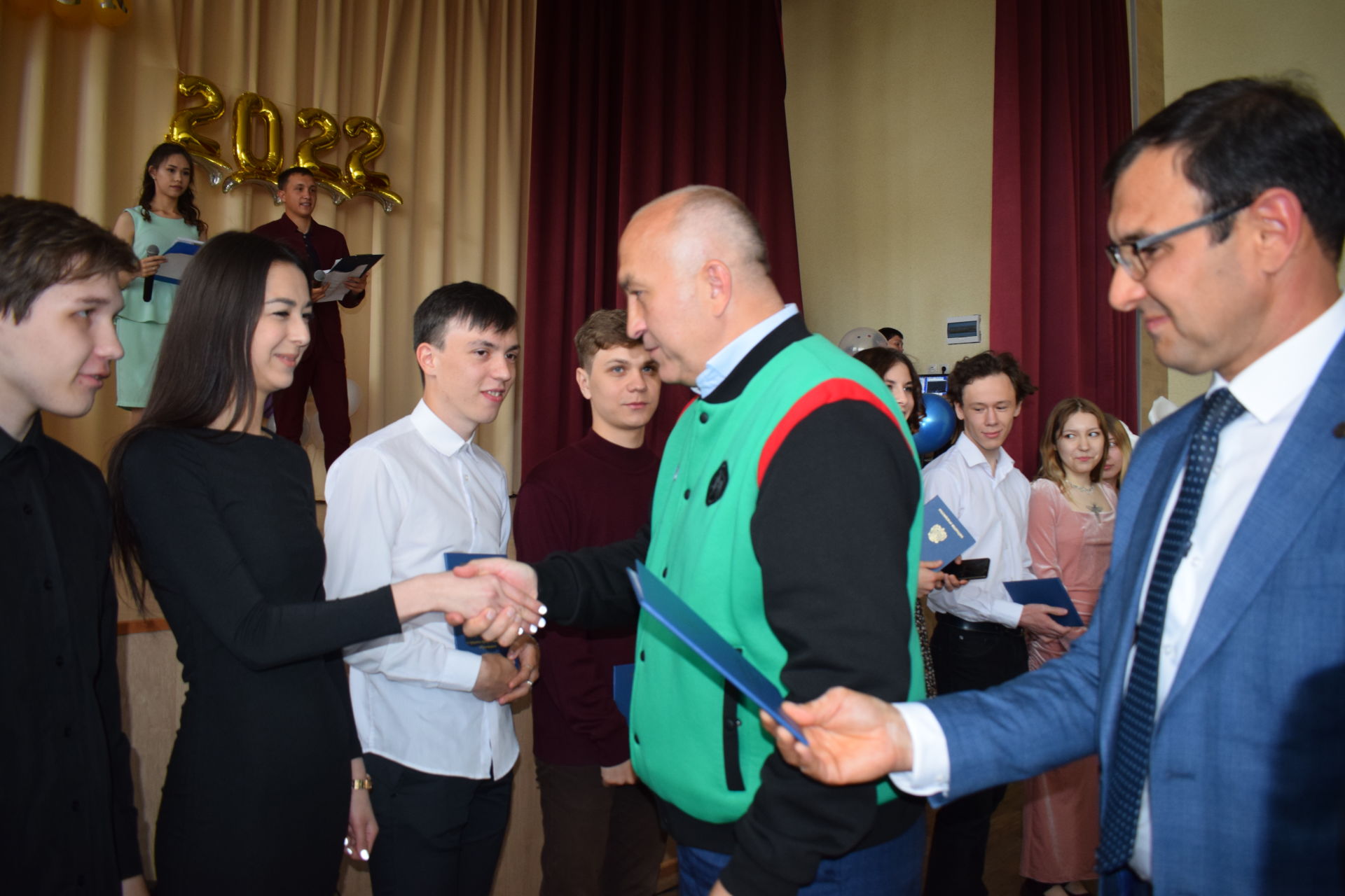 В Азнакаевском политехническом техникуме состоялся выпускной
