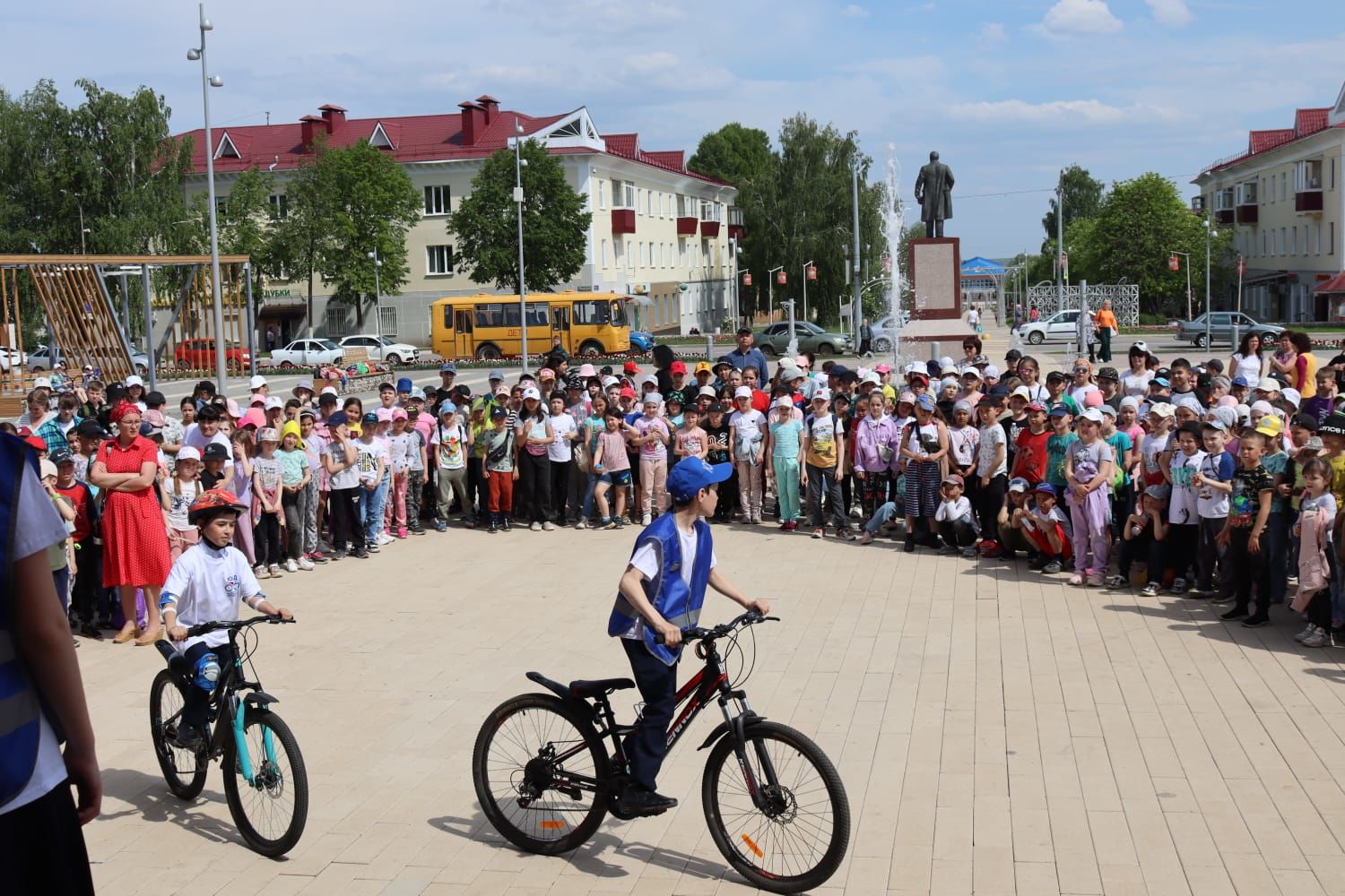 Азнакайлыларны юл йөрү кагыйдәләрен төгәл үтәргә чакыралар