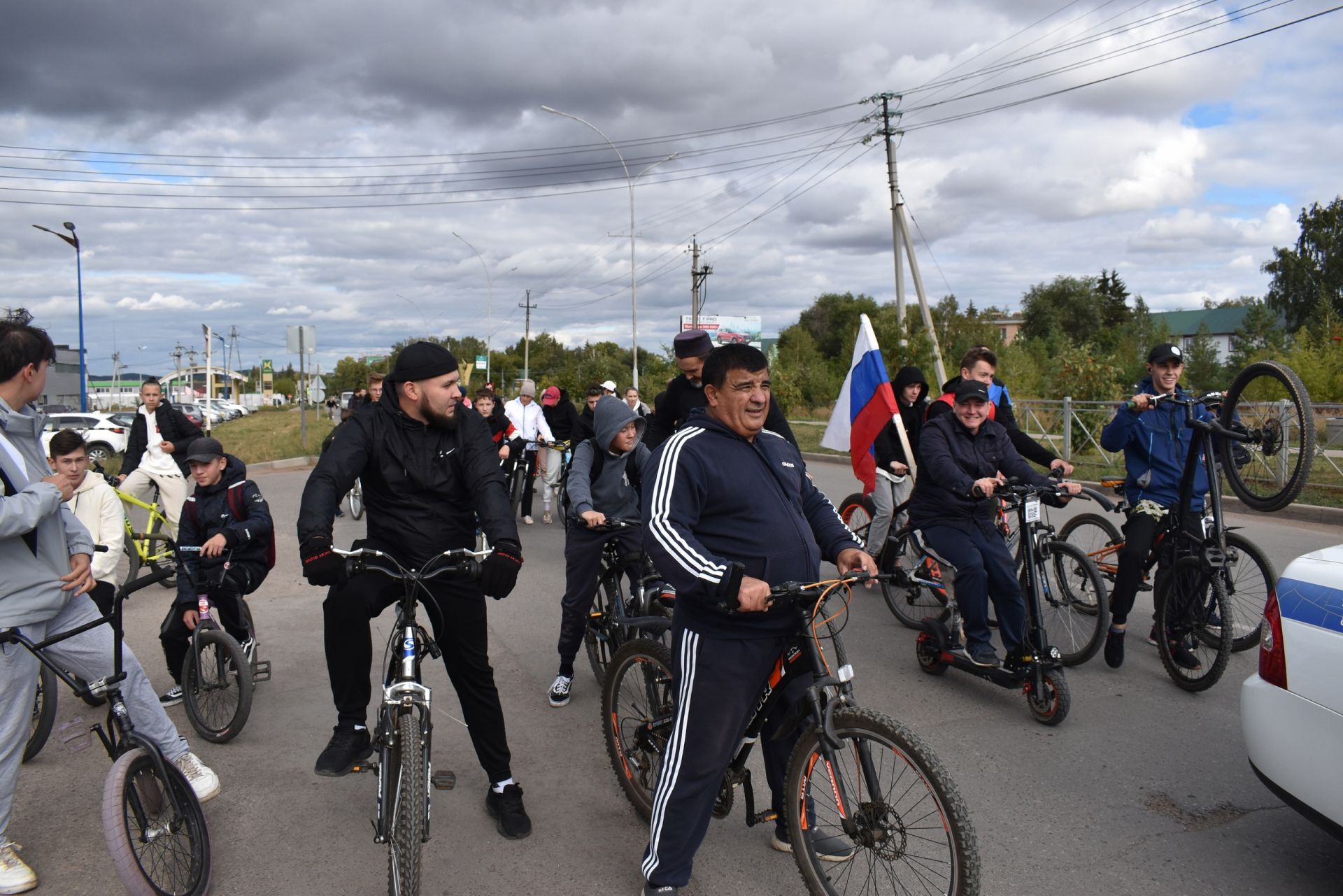 В Азнакаево состоялся велопробег «Молодежь против экстремизма»