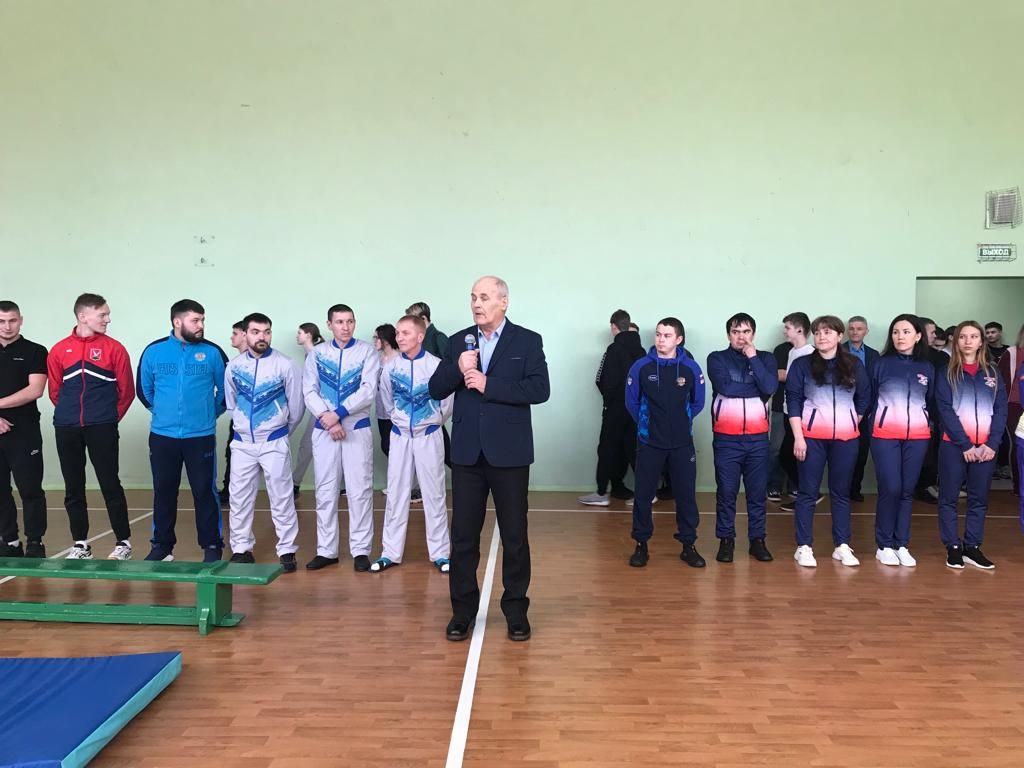 Азнакаевские студенты сдают нормативы ГТО