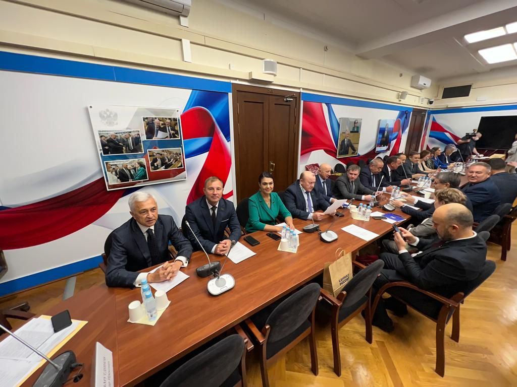 Встреча депутатов фракции «Единая Россия»